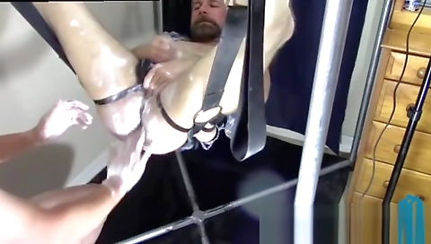 She loves to fuck with ao