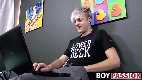 She's alower both holes in black stockings & facia conside