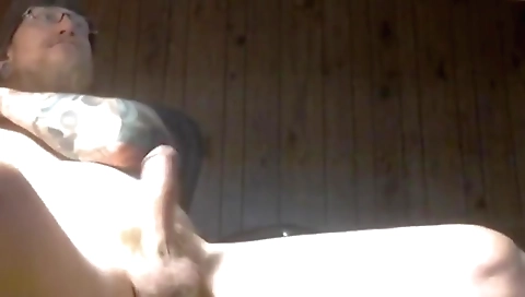 Hotie's first time with her sex toy