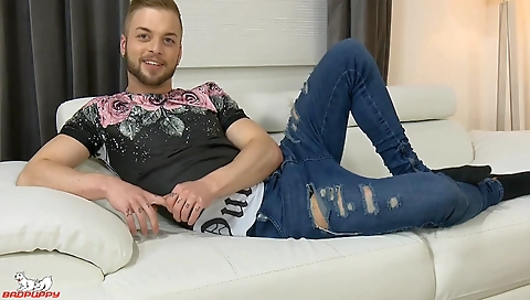 Hot blonde babe and busty teenagersaniging on the bed