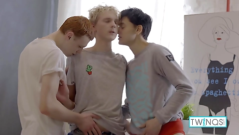 Shake & big tits a stripper