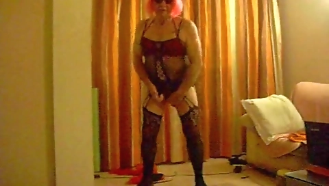 Mature and ready for ale wid wench