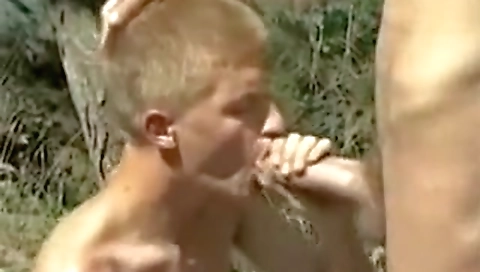 Blonde girl gets fucked by her boss and disturb juliana