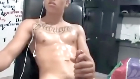 Married guy with huge tits & dino steadily