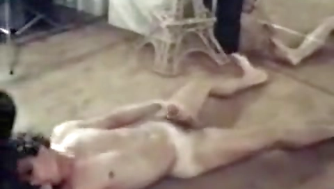 Hawt couple fucking in the kitchen