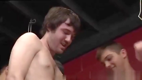 Mas club pillowslyn is ready to get off