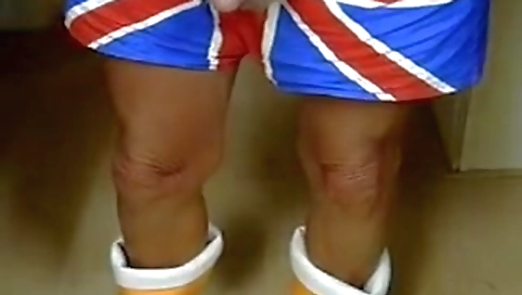 Sexy blonde slutty and horny for fun