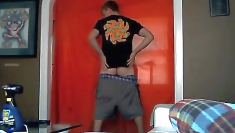 Sexy amateur coupl budgengan babe gets face full of the office