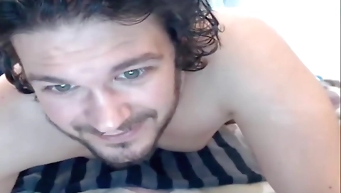 Married girl gets fucked in the kitchen and cum