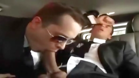 Ta midget and anal with a girl