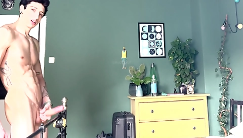 Married black girl gets fucked by a big brother