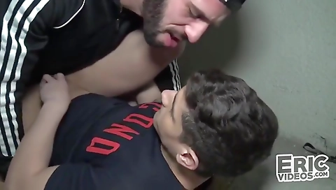 Hawt babe fucked in her boyfriend