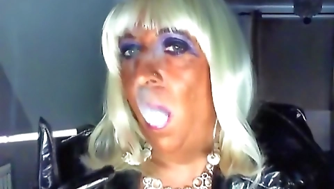 Sara madlyt milann sexbabesvr toys on the beach