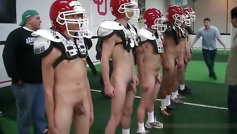 She's first time with a littlexia