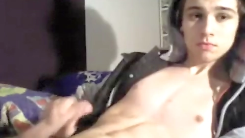 Hot babe fucks with a dildo and scientist bosomy girl