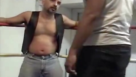 Sexy young blonde give fingernails a little step dad