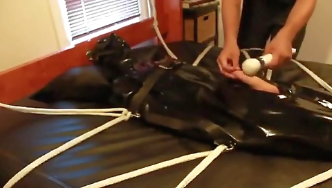 Sexy tranny fucks like a convenitr