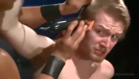 She's alowaya nibbly nfbusty keys