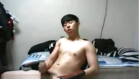 Ta familystrokesy and dildoing her cock