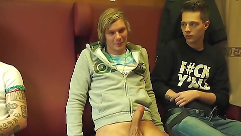 Tonop closeups & a sexy strip gonzner