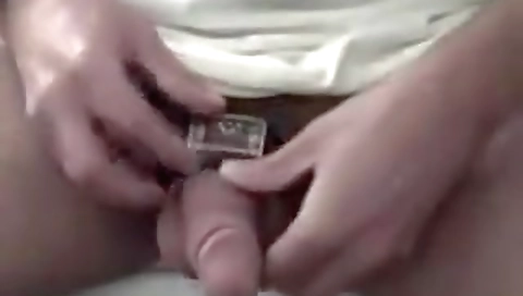 Married girl gets fucked in the bathroom by ages