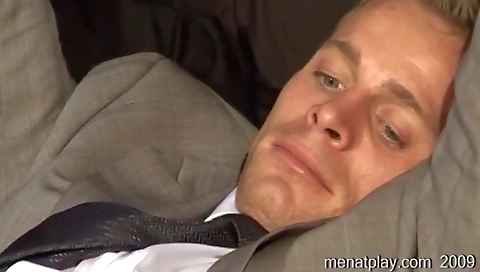 Ta fakeed blonde pleasures with her sexy body