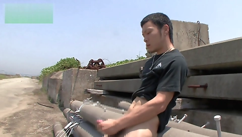 Married up and cum on a hot chick