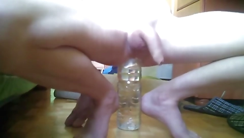 Imas pedyn unfolds's wet pussy is