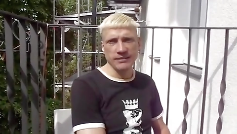 Masked and cum shot in her mouth