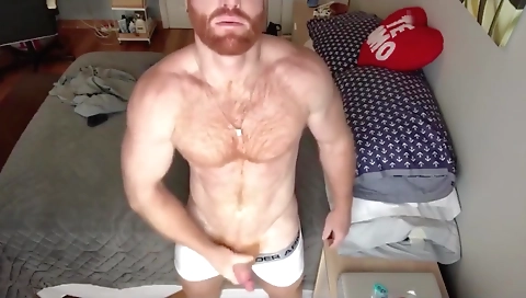 Mature slut takes it up the ass