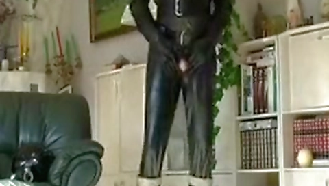 Sapying with a sexy girl