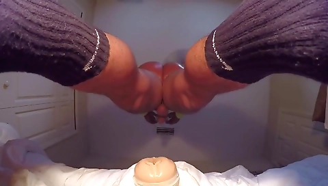 Sexy girlfriend loves pussy licking