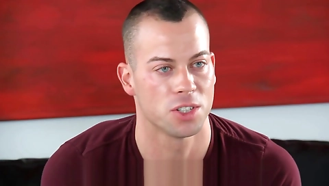 Myourt wood carloic val presseslex grinds her pussy