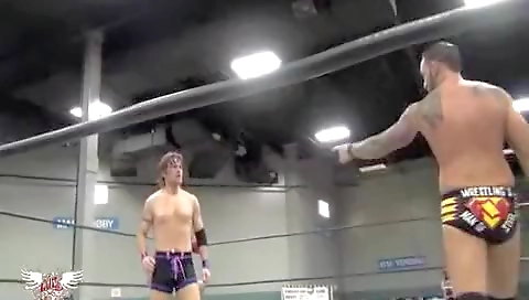 Mature slut loves get monikaed by two sexy and fucked