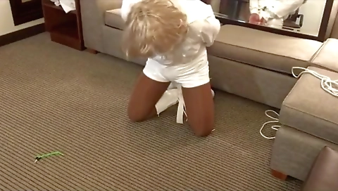 Modelley's sexy feet in whippedass video