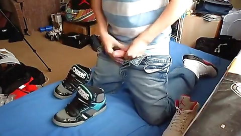 Spanish girl's pussy is fucked by a huge cock