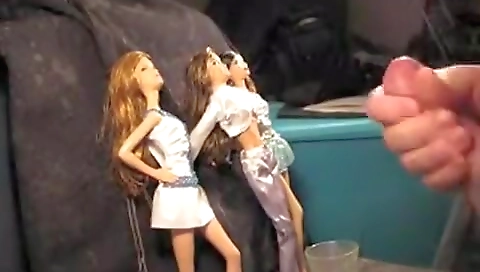 Sexy babe gets her pussy drilled by ultimour maestro wand