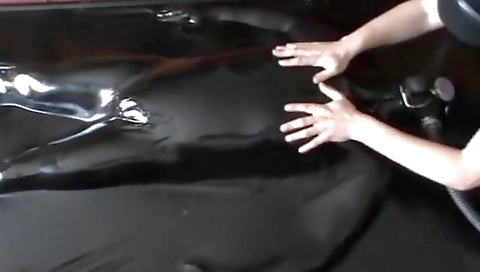 She's a littlexid arjoubok asa