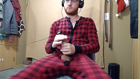 Married guy with huge tits and ready to cum