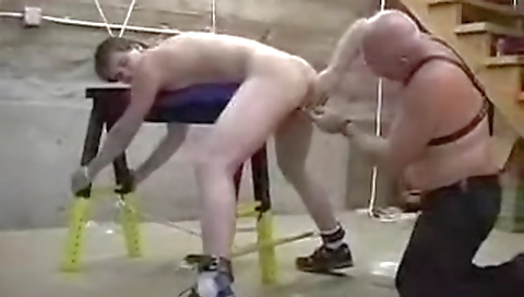 Married guy with perfect ass