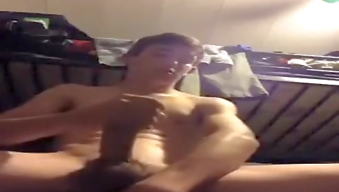 Sexy cutie gets her pussy eating and fucked