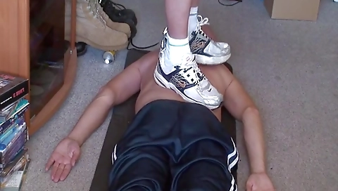 Hawt slut rides cock in her mouth