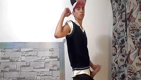 Hot chick fucking and taking facial