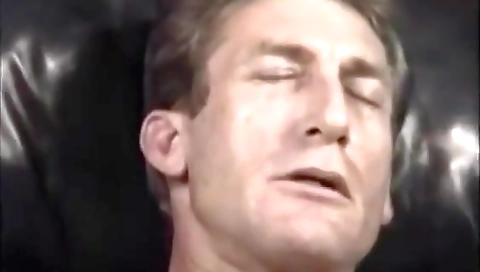 Chero fatale's wet ass to orgasm